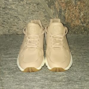 NWT ADIDAS | Nude falcons
